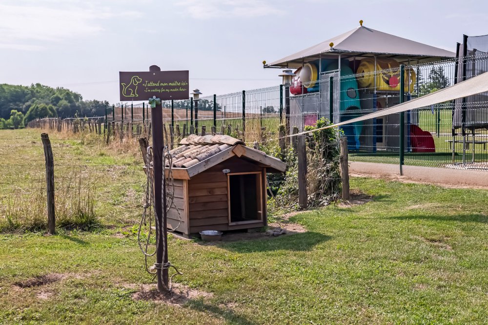 Aire camping-car � Arbigny (01190) - Photo 14